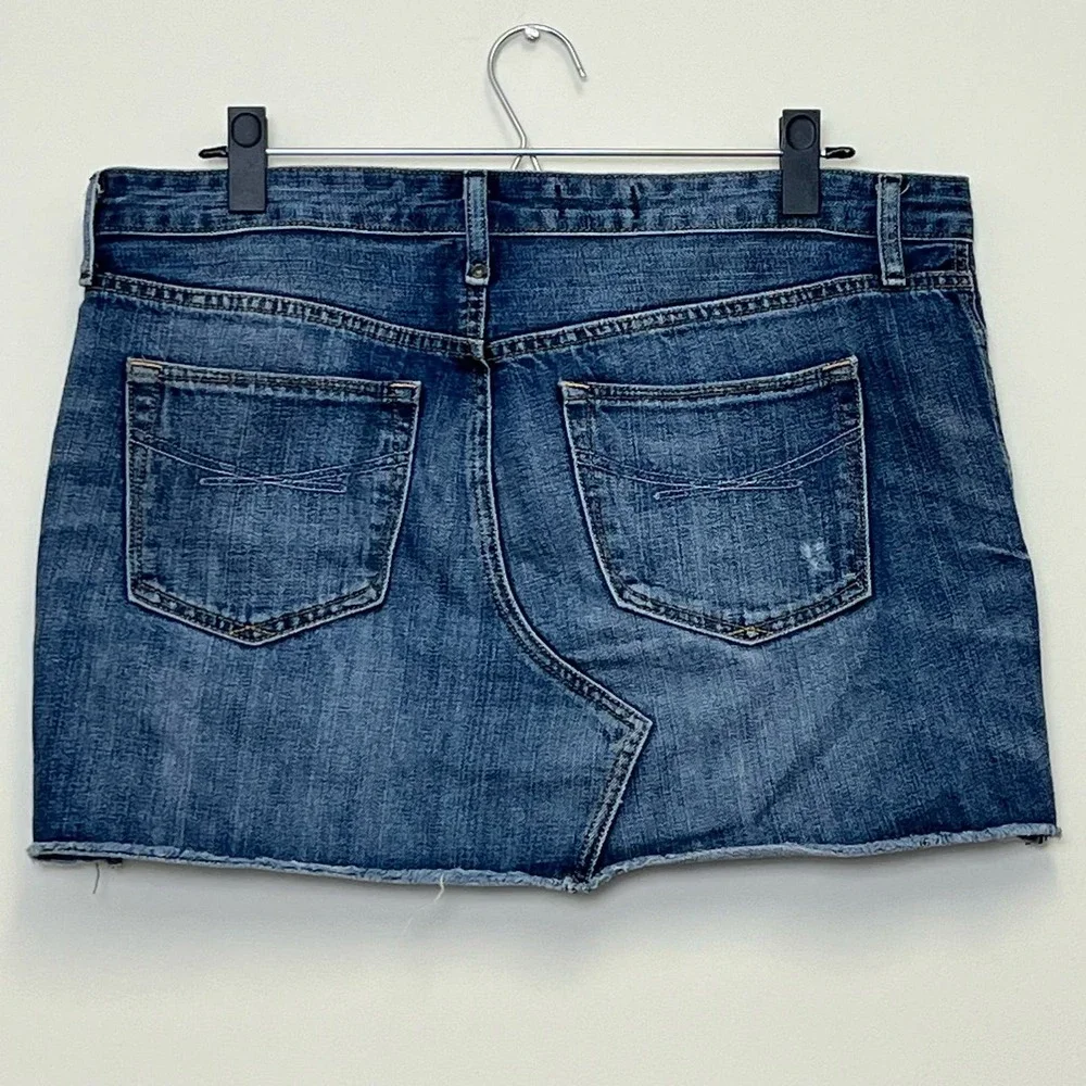 Gap 1969 Destructed Dark Raw Hem Mini Blue Jean Skirt 30 10 - Picture 2 of 7